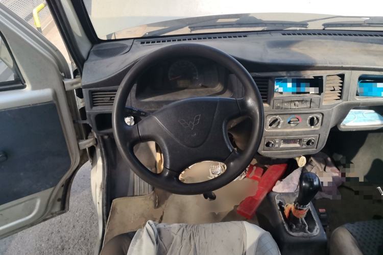 Used Wuling Zhiguang 2013 1.0L Practical Version