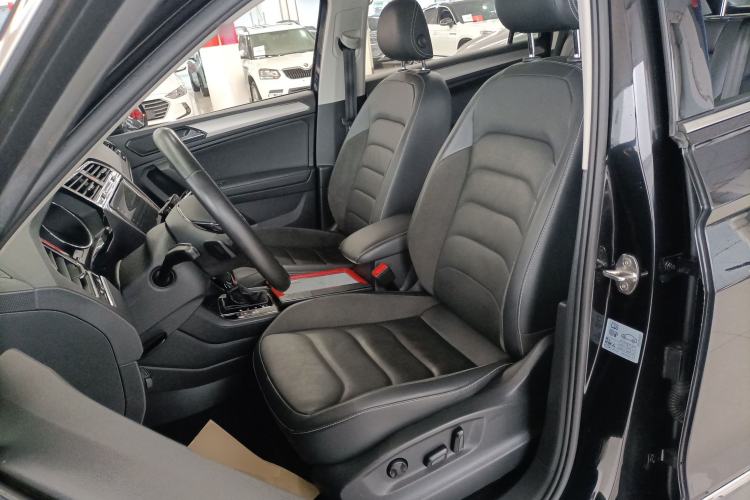 Used Volkswagen Tiguan L 2021 330TSI Automatic Two-Wheel Drive Smart Edition