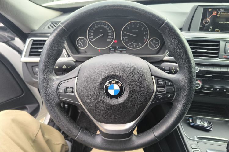 Used BMW 3 Series GT 2017 320i Sport Edition
