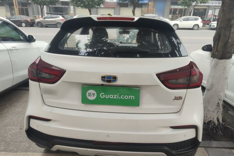 Used Geely Auto Vision X3 2019 Upgraded Model 1.5L Manual Elite Version