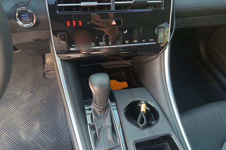 Used Toyota Avalon 2023 2.0L Premium Edition
