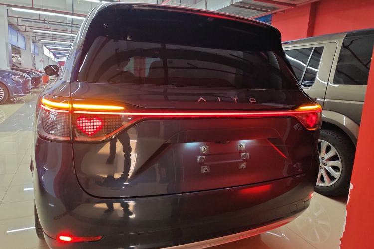 Used Hima AITO M9 2024 All-Electric Ultra Version 100 kWh 6-Seater Model
