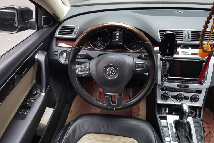 Used Volkswagen Magotan 2013 3.0 FSI Flagship Model
