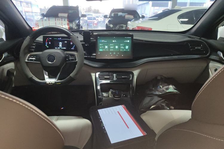 Used BYD Qin PLUS 2023 Champion Edition DM-i 55KM Leading Model