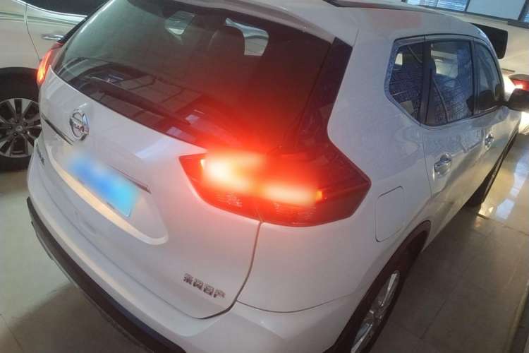 Used Nissan X-Trail 2021 2.0L CVT 2WD XE Fashion Edition
