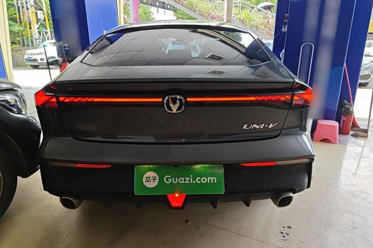 Used Changan UNI-V 2023 1.5T Prestige Model
