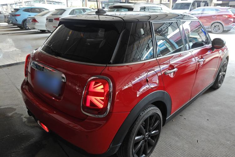 Used  MINI 2018 1.5T COOPER Classic Edition Five-Door Version

