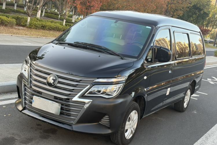 Used FORTHING Lingzhi 2023 M5L 1.6L Base Model 7 Seats