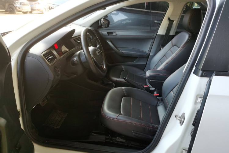 Used Volkswagen Santana 2016 1.6L Automatic Fashion Edition
