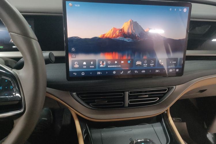 Used Denza D9 2022 DM-i 970 Four-Wheel Drive Prestige Model
