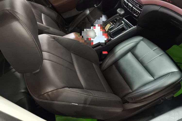 Used GAC Trumpchi GS8 2017 320T Two-Wheel Drive Luxury Smart Connectivity Version (7 Seats)