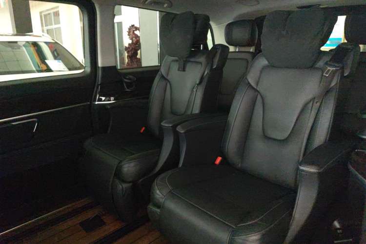 Used Mercedes-Benz V-Class 2017 V 260 L Prestige Extended Edition
