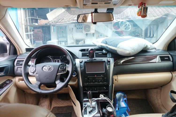 Used Toyota Camry 2015 Dual-Engine 2.5 HG Luxury Navigation Edition