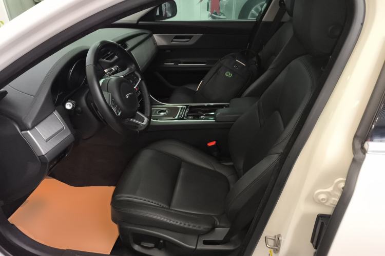 Used Jaguar XFL 2019 XFL 2.0T 200 PS Two-Wheel-Drive Elite Edition
