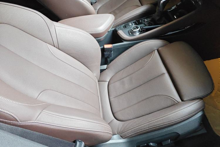 Used BMW X1 2018 xDrive20Li Luxury Edition
