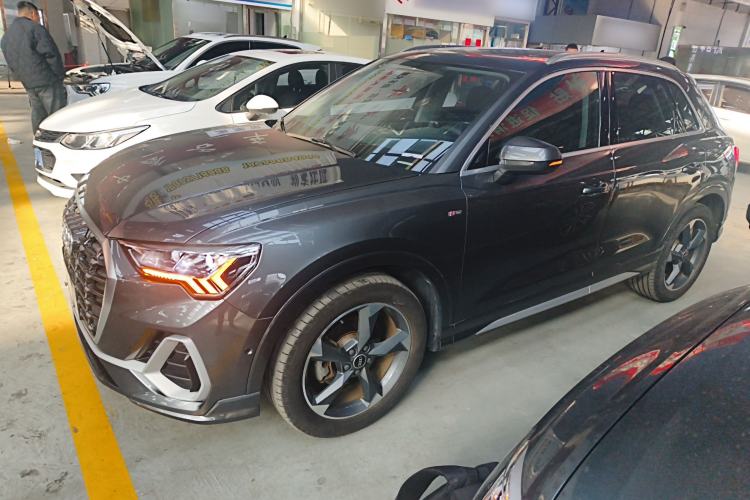 Used Audi Q3 2021 35 TFSI Fashion Dynamic Model
