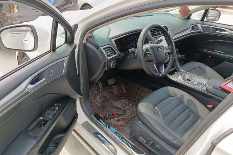 Used Ford Mondeo 2017 EcoBoost 200 Stylish Model
