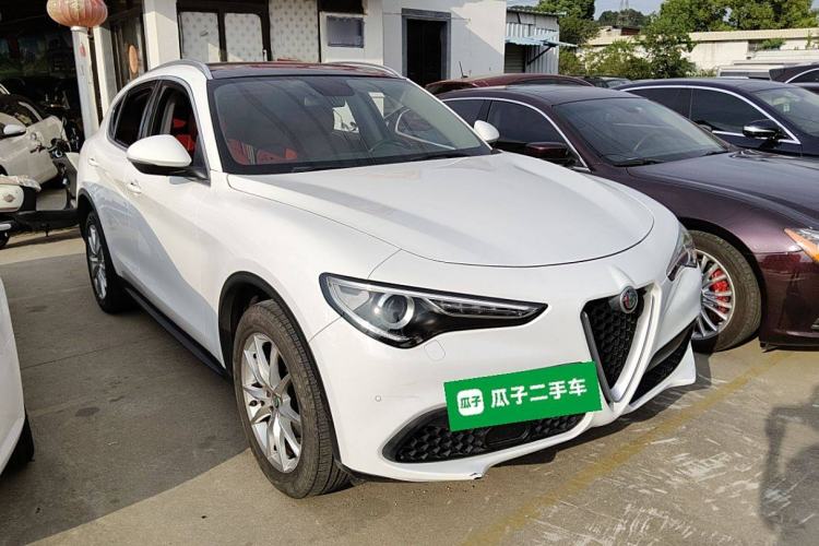 Used Alfa Romeo Stelvio 2017 2.0T 280HP Luxury Edition
