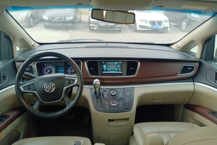 Used Buick GL8 2018 28T Luxury Model China VI Standard
