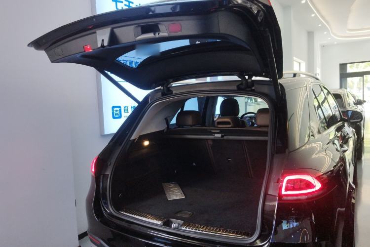 Used Mercedes-Benz GLE 2022 GLE 350 4MATIC Stylish Model
