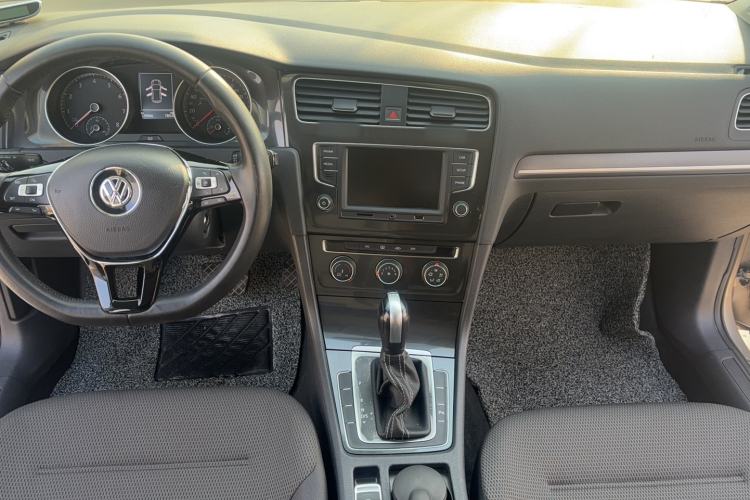 Used Volkswagen Golf 2017 230TSI Automatic Comfort Edition – Celebrating Milestone of One Million Units
