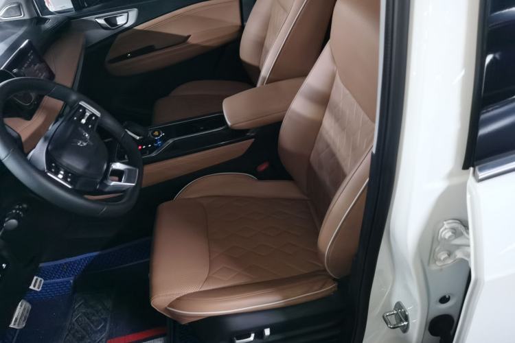 Used Wuling Jiachen 2023 2.0L DHT Flagship Edition
