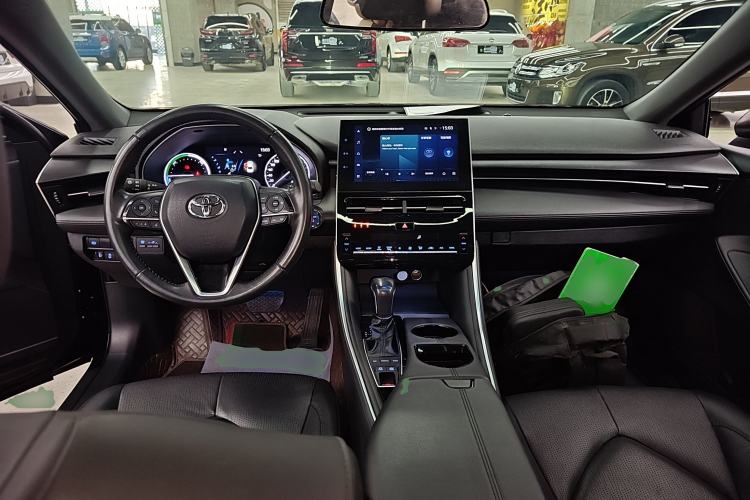 Used Toyota Avalon 2023 Dual-Engine 2.5L Luxury Edition
