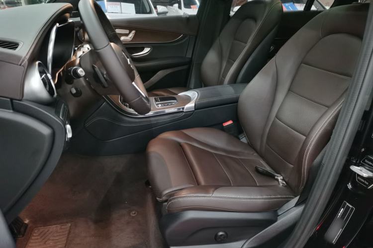 Used Mercedes-Benz GLC 2020 Facelift GLC 300 L 4MATIC Dynamic Edition
