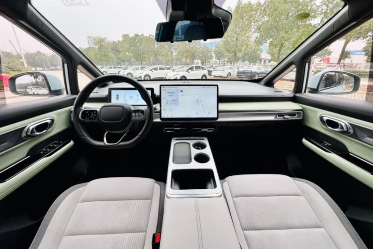 Used AION Y 2023 Younger