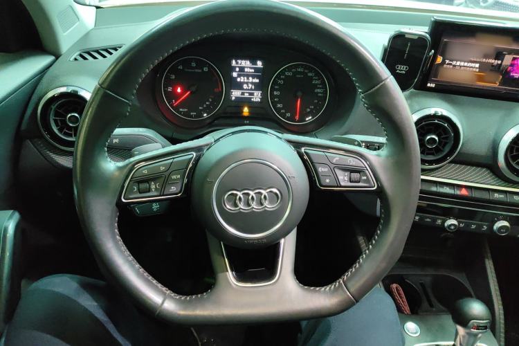 Used Audi Q2L 2022 35 TFSI Fashion Dynamic Model