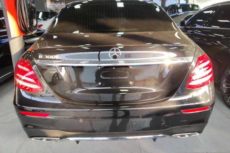 Used Mercedes-Benz E-Class 2019 Restyled E 300 L Sporty and Stylish Edition
