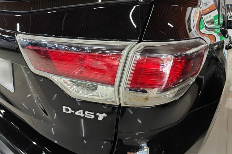 Used Toyota Highlander 2015 2.0T Two-Wheel Drive Elite Edition 7 Seats
