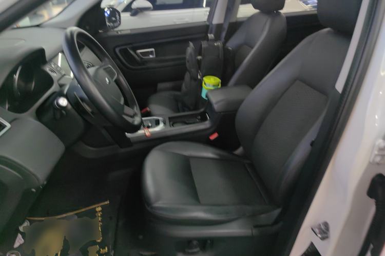 Used Land Rover Discovery Sport 2018 240 PS PURE Edition
