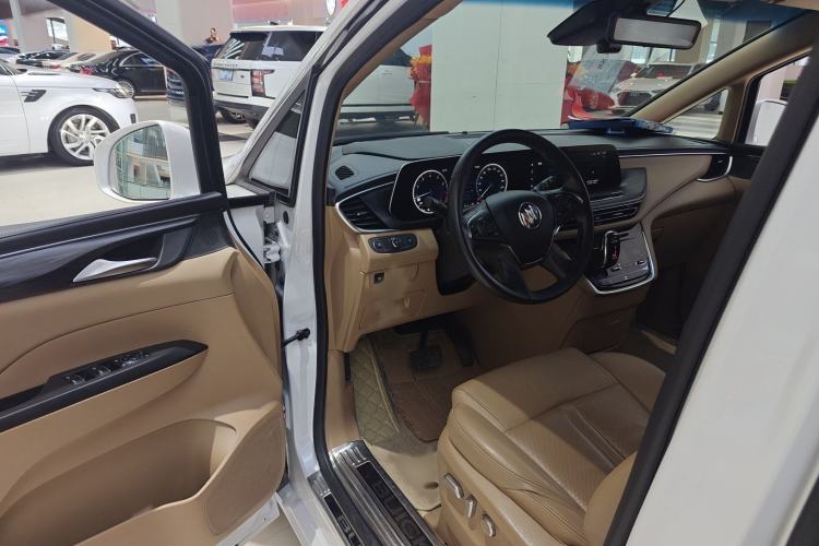 Used Buick GL8 2021 ES Landtrek 653T Luxury Model
