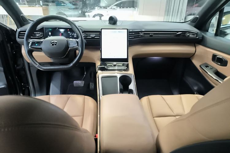 Used Nio ES8 2020 580 km Range Signature Edition Six-Seater Version
