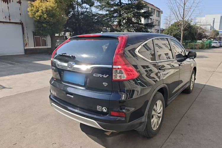 Used Honda CR-V 2016 2.0L two-wheel drive Urban Edition
