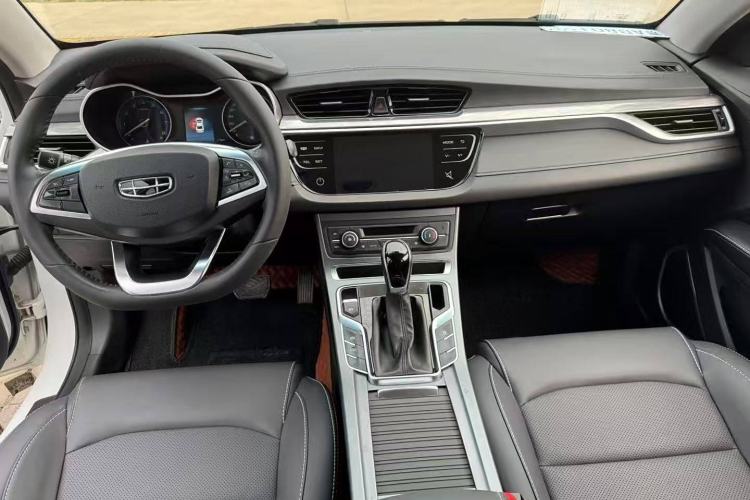 Used Geely Auto Emgrand 2019 Leading Edition 1.5L CVT Luxury Model China VI Standard
