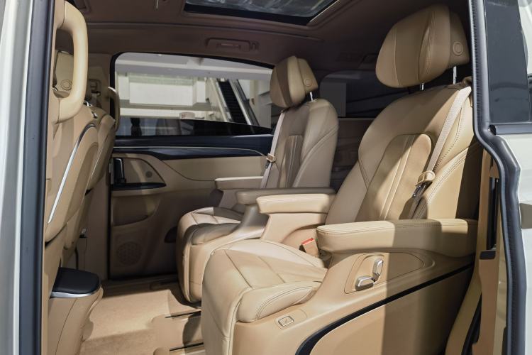 Used Buick GL8 2021 ES Landtrek 653T Luxury Model