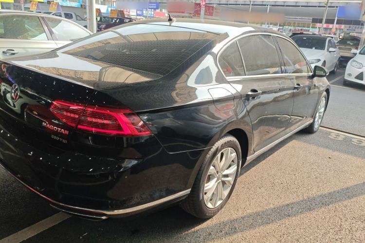 Used Volkswagen Magotan 2017 380TSI DSG Luxury Model