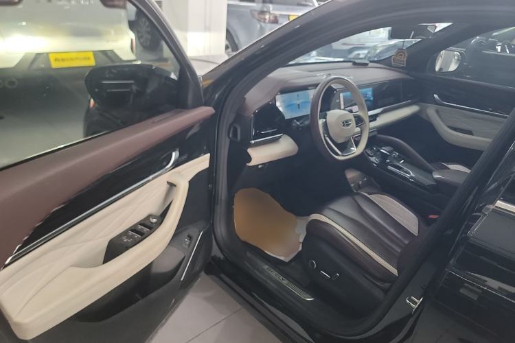 Used Geely Auto Monjaro L 2024 2.0TD High-Power Automatic Two-Wheel Drive Yunqi Version
