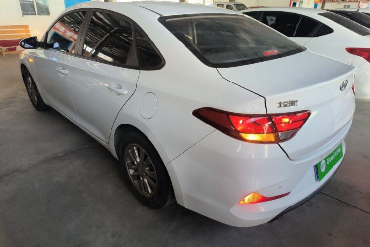 Used Hyundai Celesta 2017 1.6L Automatic Enjoyment Version GLS