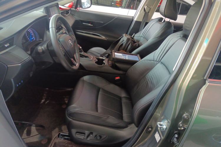 Used Toyota Harrier 2022 Dual-Engine 2.5L CVT Two-Wheel Drive Luxury Edition
