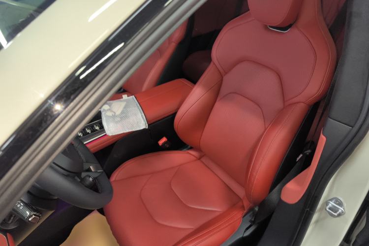 Used  SU7 2024 Four-Wheel Drive Ultra-Long Range Advanced Intelligent Driving Max Edition
