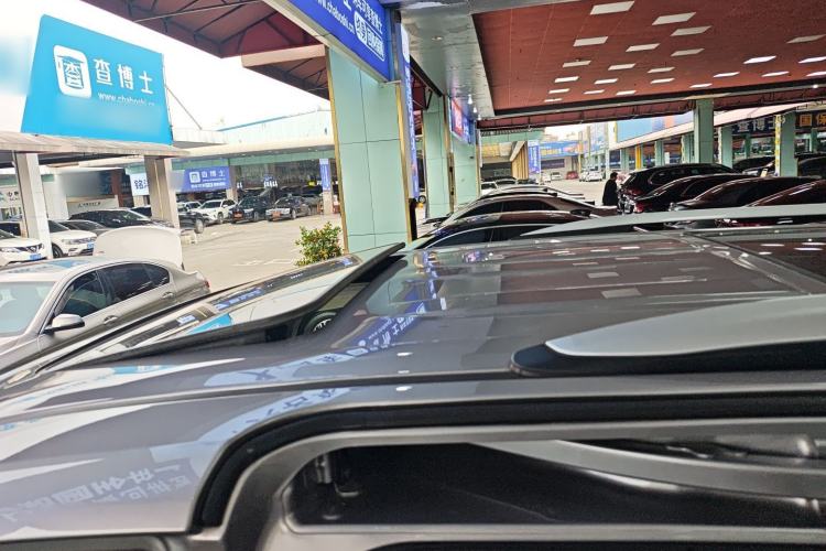 Used Toyota Granvia 2022 2.5L Hybrid Flagship Edition