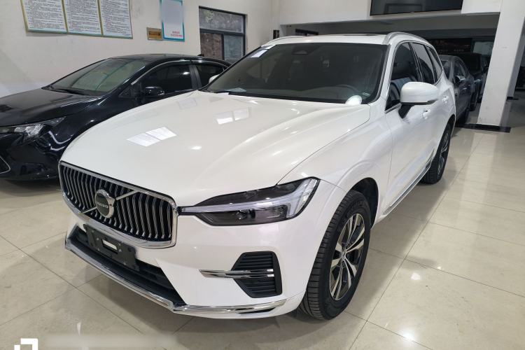 Used Volvo XC60 2024 B5 4x4 Smart Luxury Edition