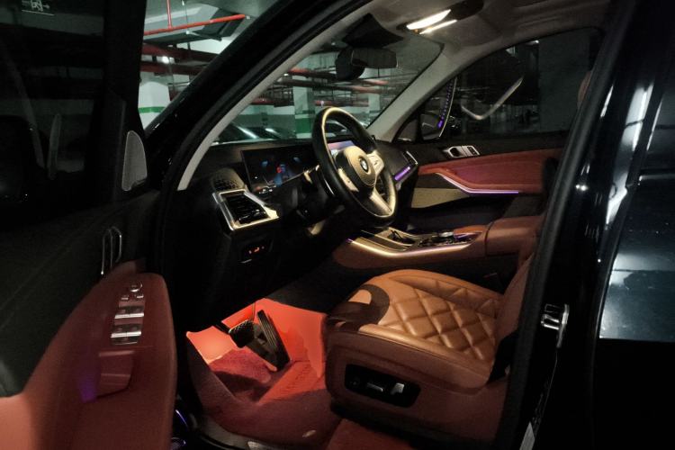 Used BMW X5 2023 xDrive 30Li Luxury M Sport Night Edition Package
