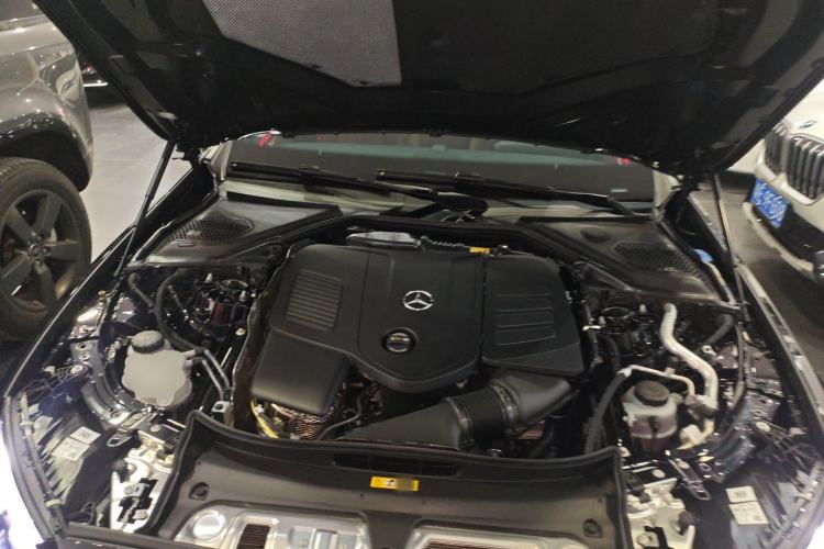 Used Mercedes-Benz E-Class 2025 Facelift E 300 L Luxury Edition
