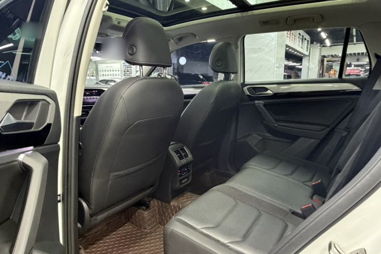 Used Volkswagen Tayron 2020 330TSI Two-Wheel Drive Luxury Smart Connectivity Version