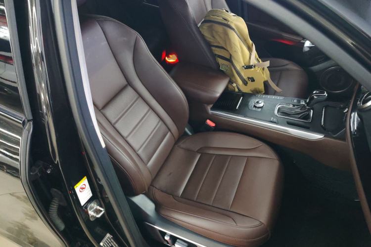 Used Wey VV5 2017 2.0T Ultra-Luxury Version
