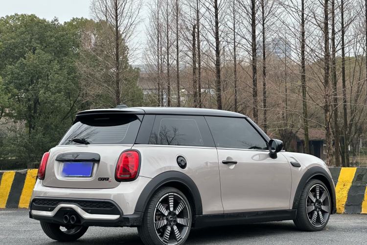 Used MINI MINI 2022 Updated 2.0T COOPER S Artist